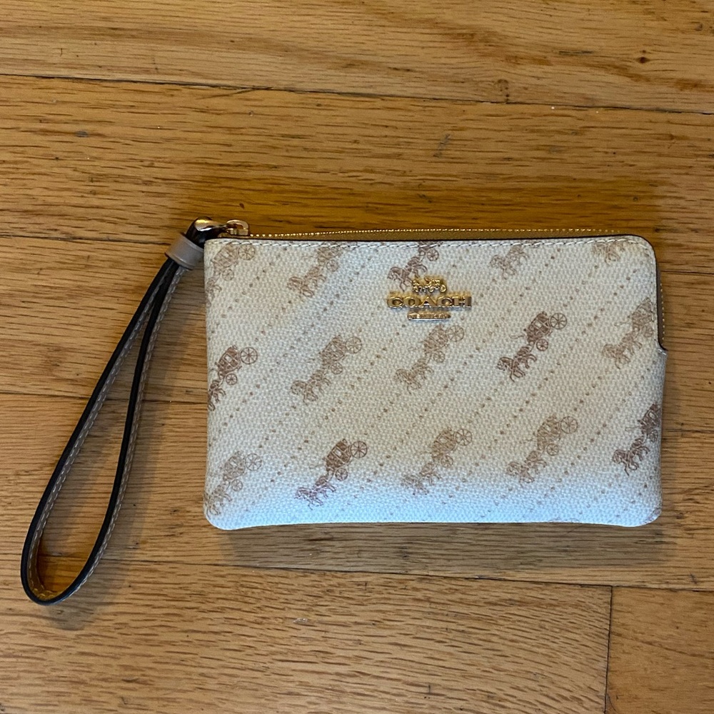 Coach Corner Zip Wristlet NWT